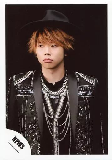 中古】生写真(ジャニーズ) NEWS/増田貴久/上半身・衣装黒・銀・帽子