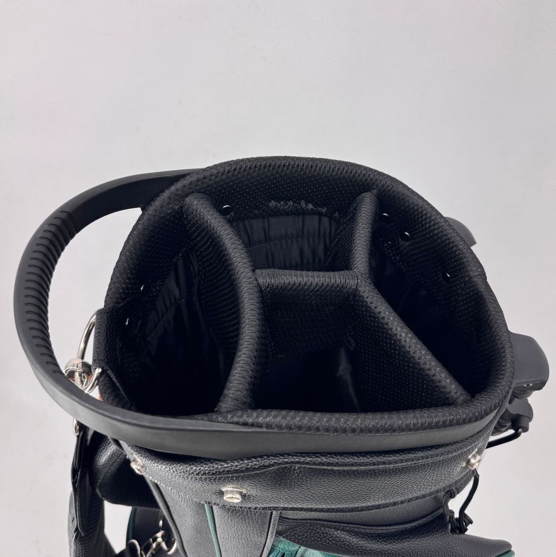 ●●Malbon/Undefeated●●マルボン コラボ キャディバッグ 黒 MALBON GOLF キャディバッグ UNDEFEATEDコラボ ゴルフバッグ