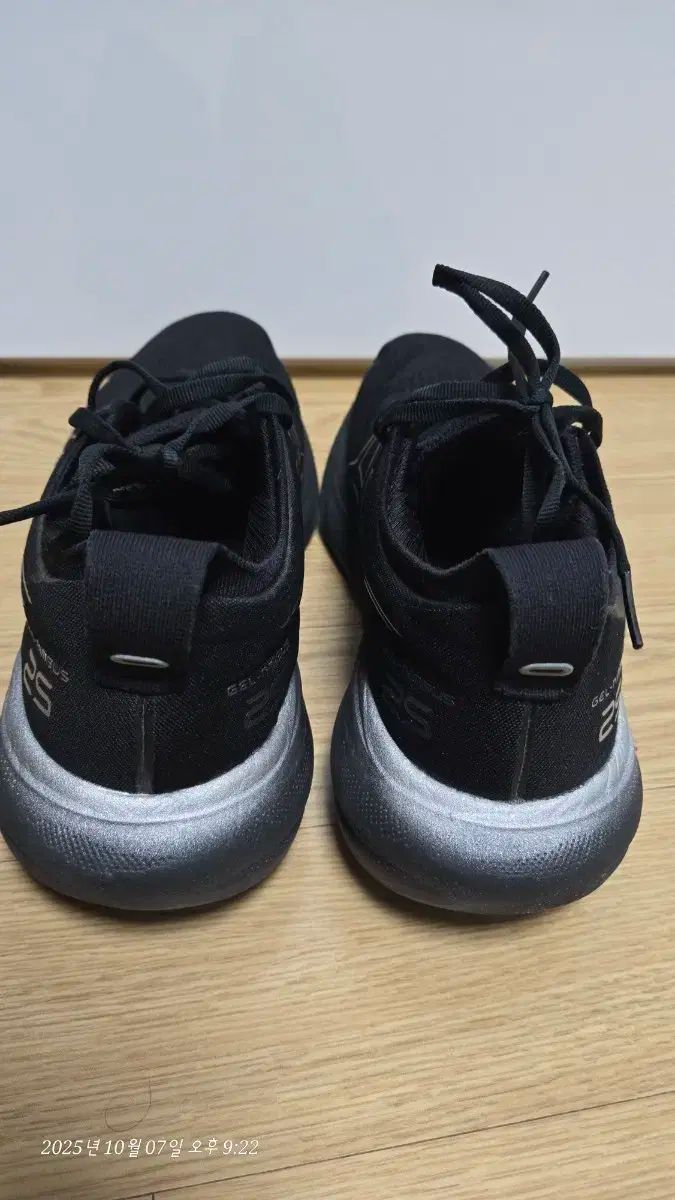 asics アシックス