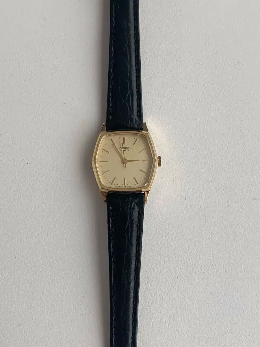 SEIKO セイコー クオーツ GOLD レディース