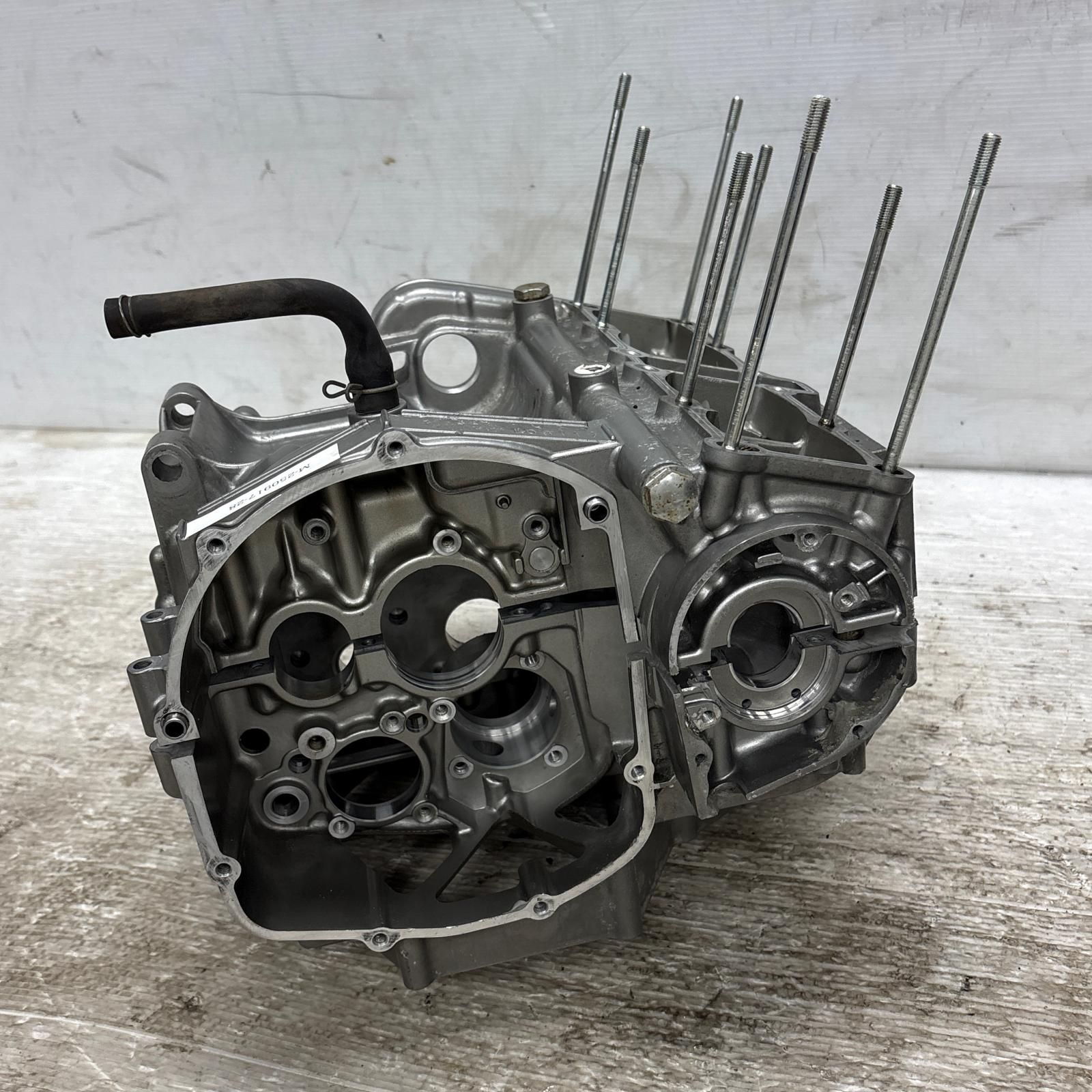 GJ77A クランクケース