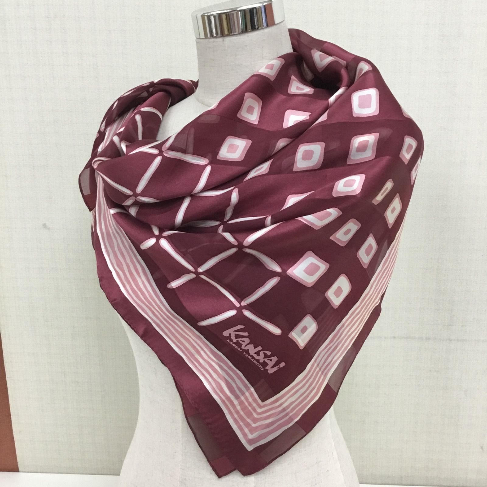 希少 美品 💛 KANSAI ／ 山本寛斎 大判スカーフ 87cm×87cm