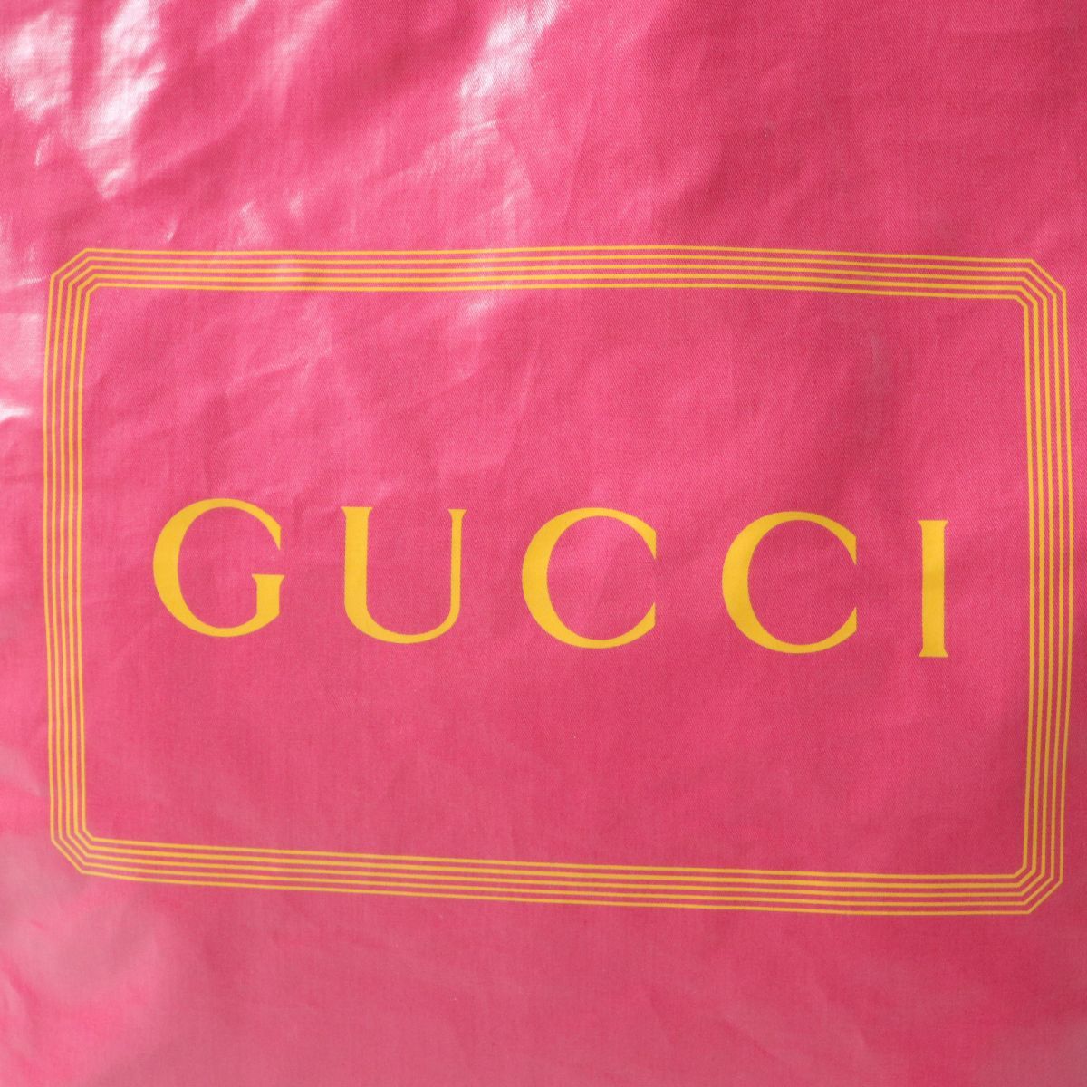 極美品◇A4収納可◎ GUCCI グッチ 575140 ロゴプリント ミディアム  