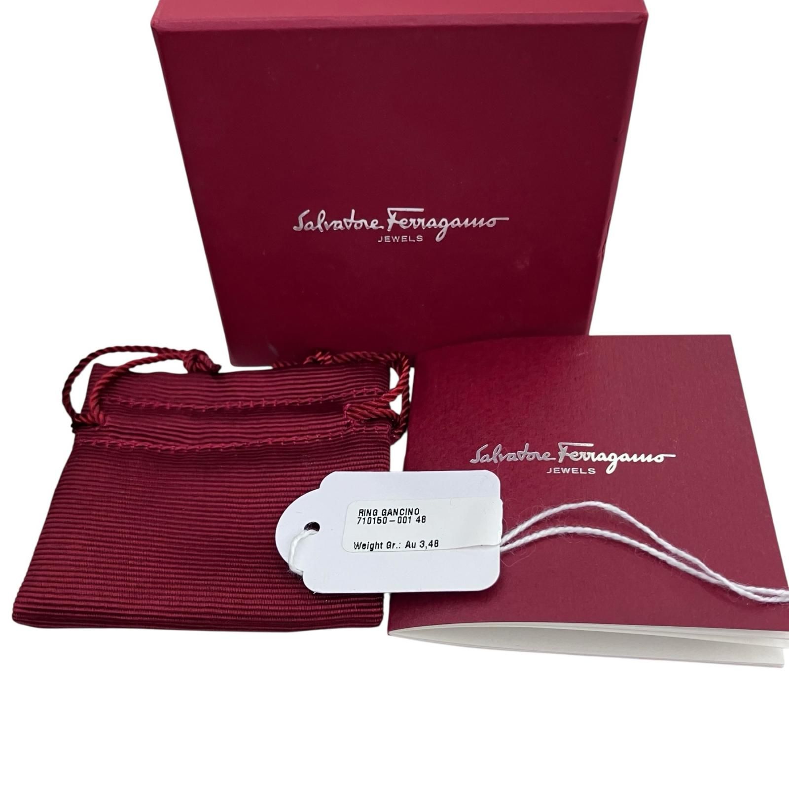 サルヴァトーレフェラガモ　ハート型クリスタルストラップ FERRAGAMO （新品・未使用品）サルヴァトーレフェラガモ