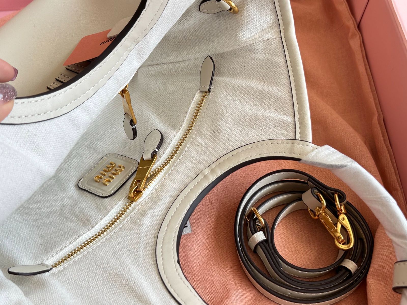 MIU MIU♦ クラシック トートバッグ ミュウミュウ(MIUMIU) トートバッグ | 通販・人気ランキング