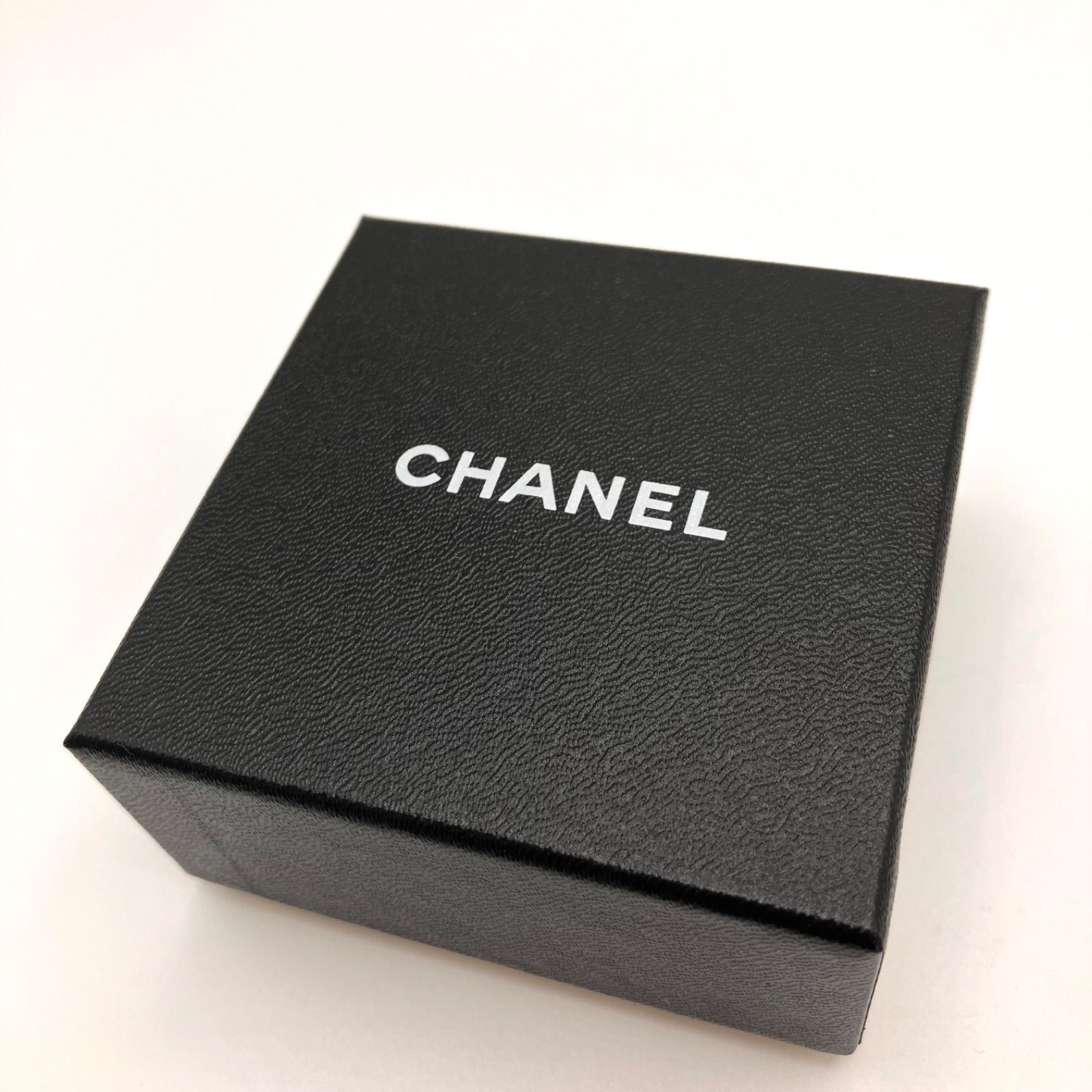 CHANEL シャネル ブローチ ゴールド 95P ココマーク べっ甲 他、2個