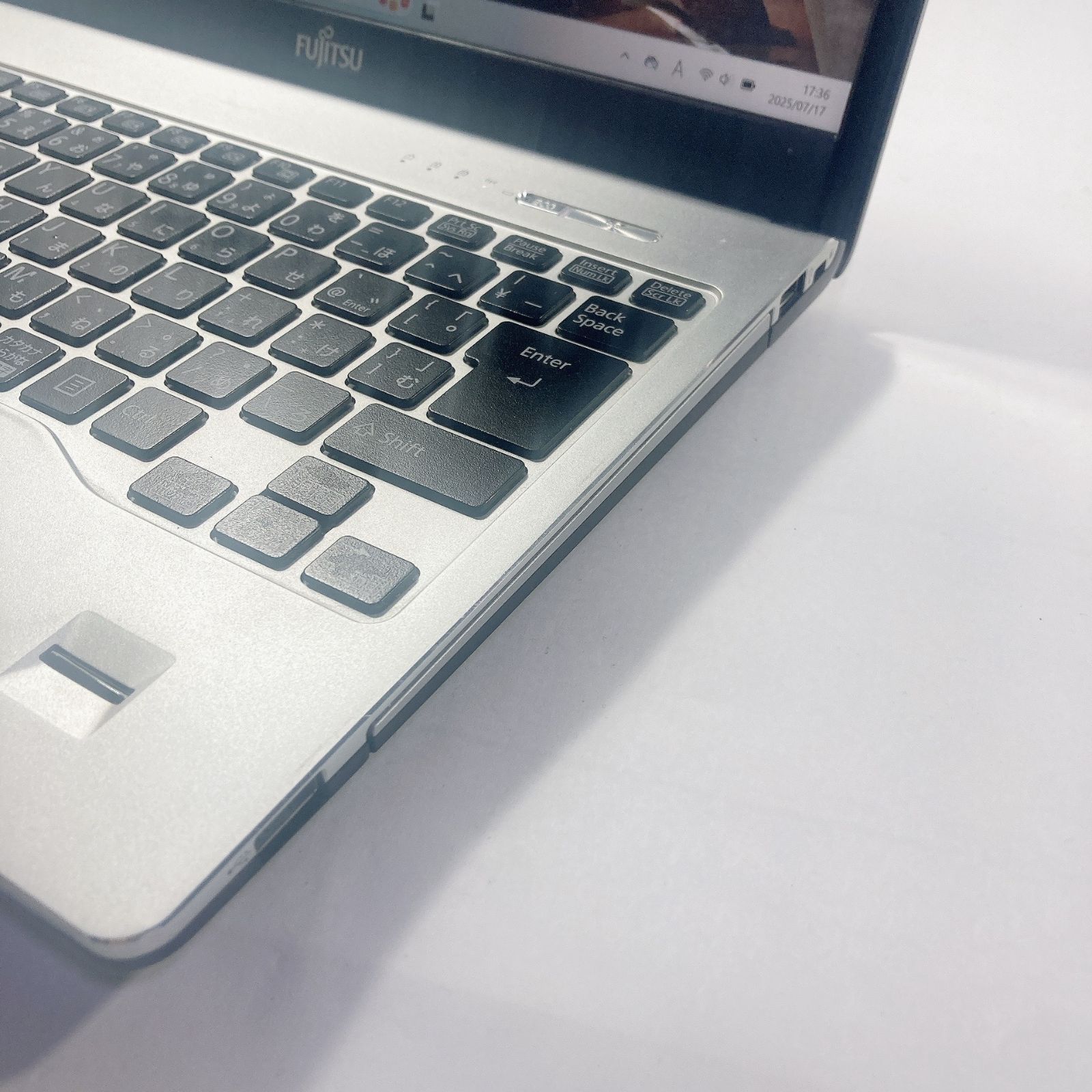 484✨7世代 /限定 /Core i5/ 爆速SSD✨すぐ使えるノートパソコン