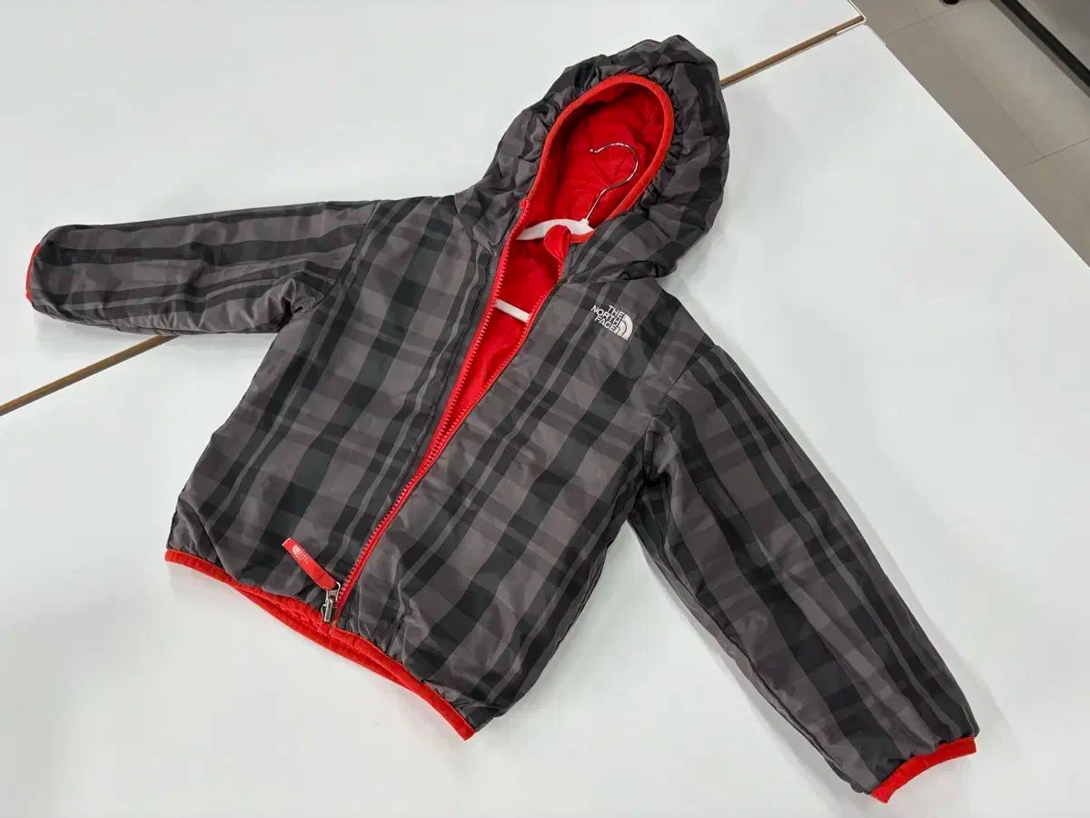 ノースフェイス THE NORTH FACE キッズ ダウン リバーシブル 楽天市場】☆送料無料☆THE NORTH FACE☆K'S NEO EXPLORING DOWN