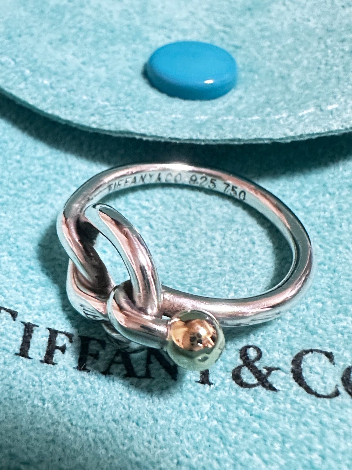 美品TIFFANY＆Co . ティファニー ラブノットSV925×18K 750 8号 - メルカリ 