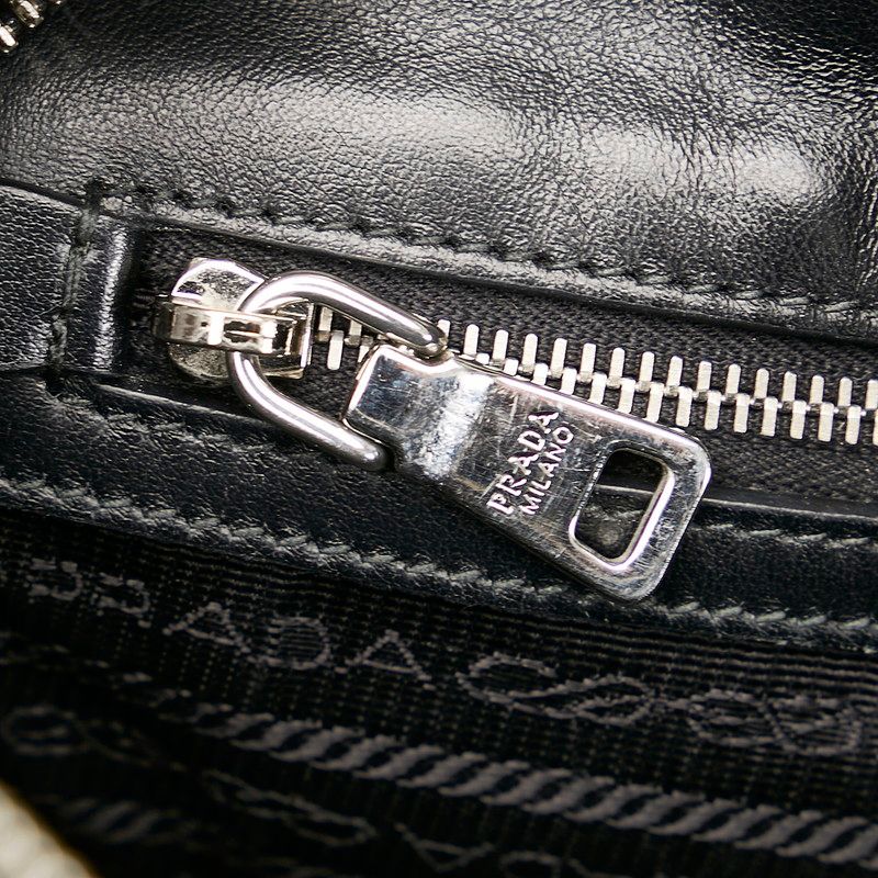 プラダ ダイアグラム クロスボディバッグ チェーンショルダーバッグ  