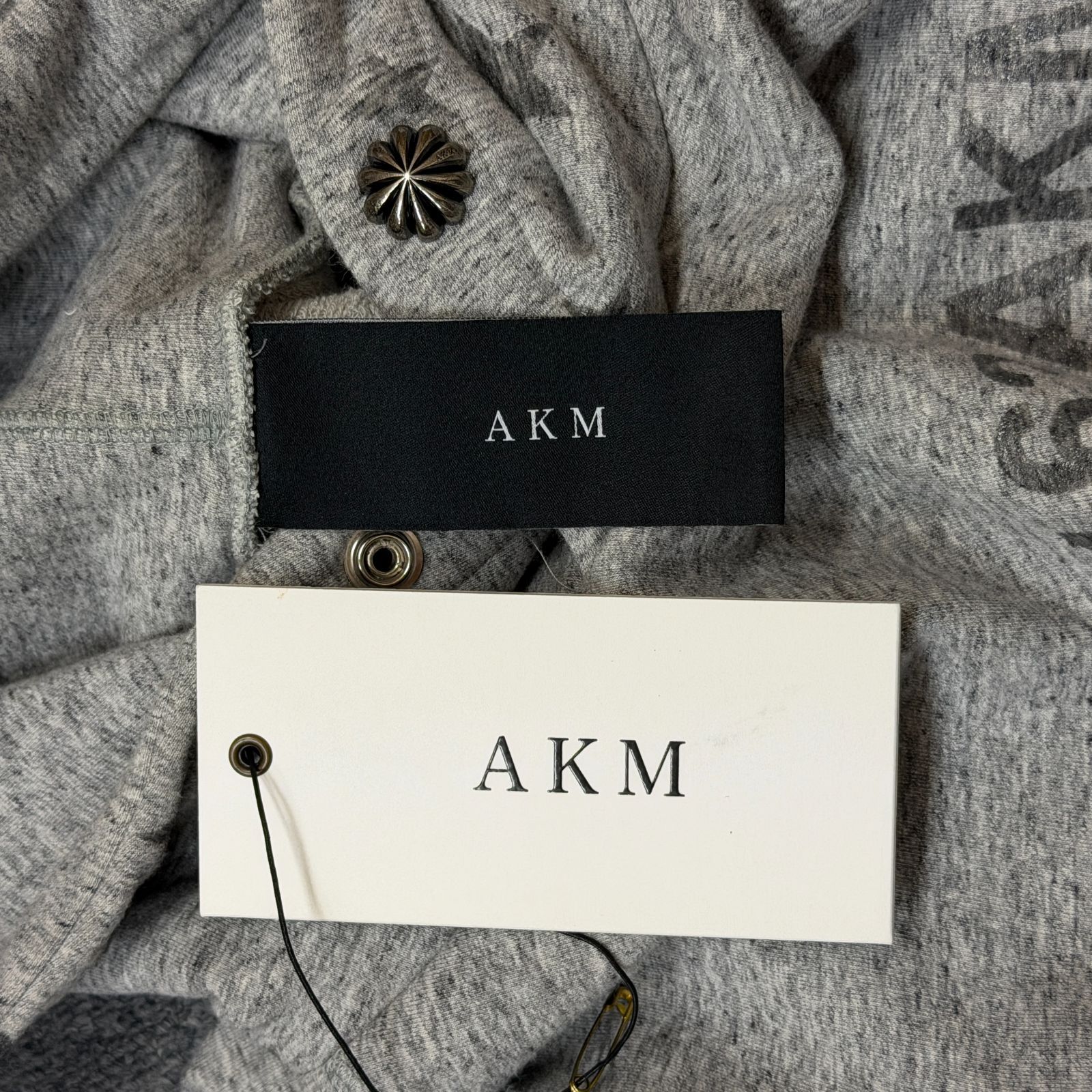 AKM × BROWN BUNNY PULLOVER STAR LOGO PARKA WITH BOTH SIDE ZIP