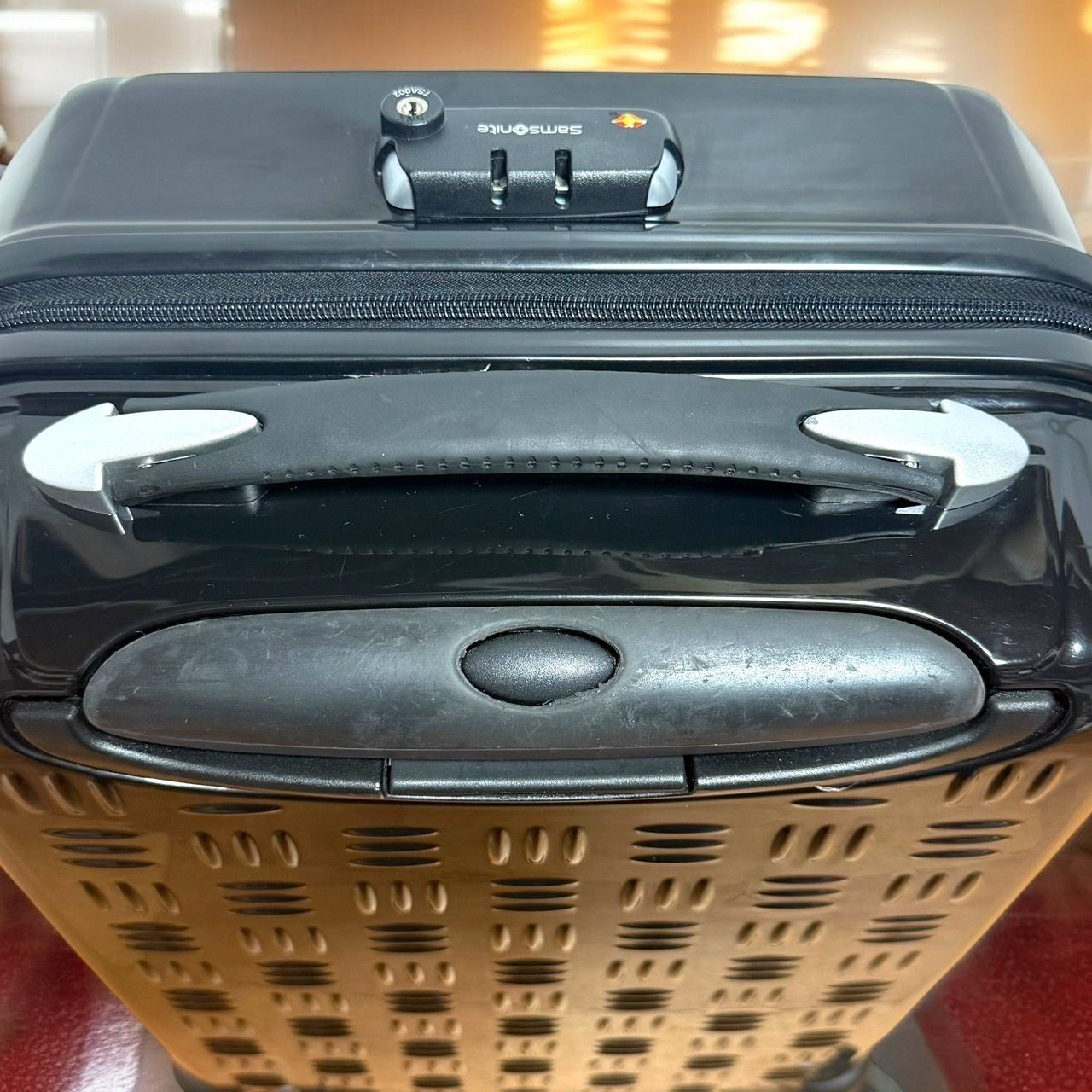 ☆希少品 送料無料 良品 Samsonite GRAVITON LIGHT SPINNER 29L V32