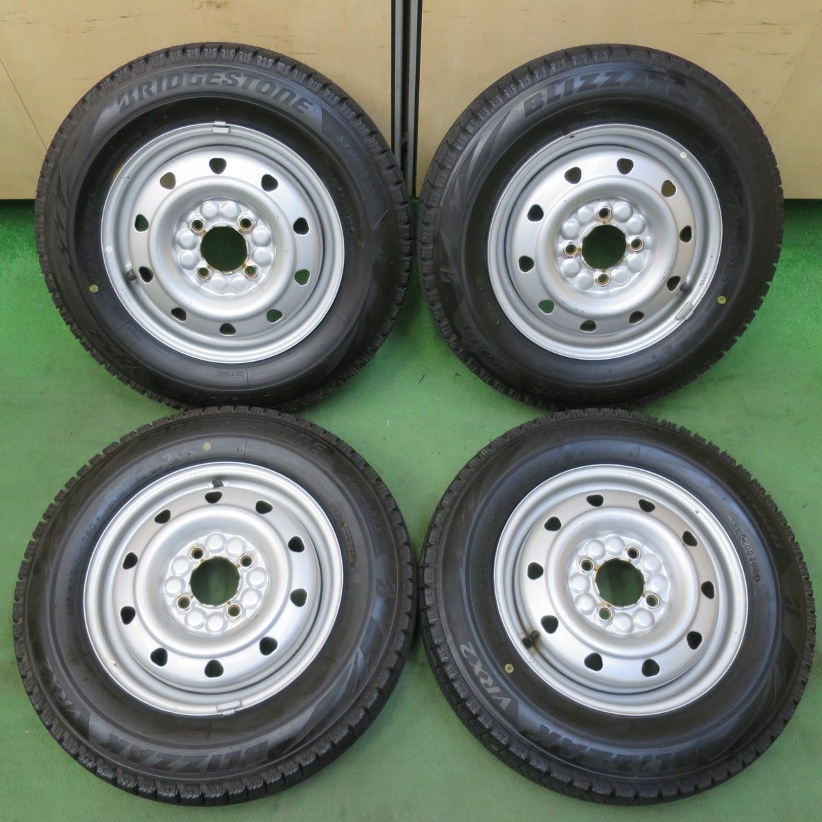バリ溝 24年 ほぼ10分 スタッドレス 145|80R13 ブリヂストン ブリザック VRX2 TOPY スチール ホイール 13インチ PCD100|4H 5051504イス
