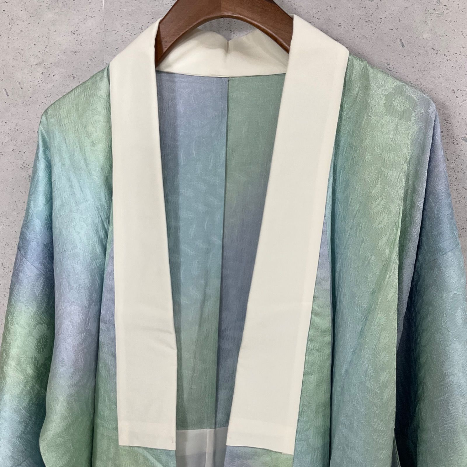 one◆ 同然◆長襦袢◆暈し染◆刺繍の様な変わり織◆仕付け糸付き◆正絹◆単衣◆袖無双◆白半襟付き◆居敷当て付き◆新はじく加工済◆やまと誂製◆裄67肩丈126◆小紋紬附下訪問着留袖袷単衣夏着物◆K1231