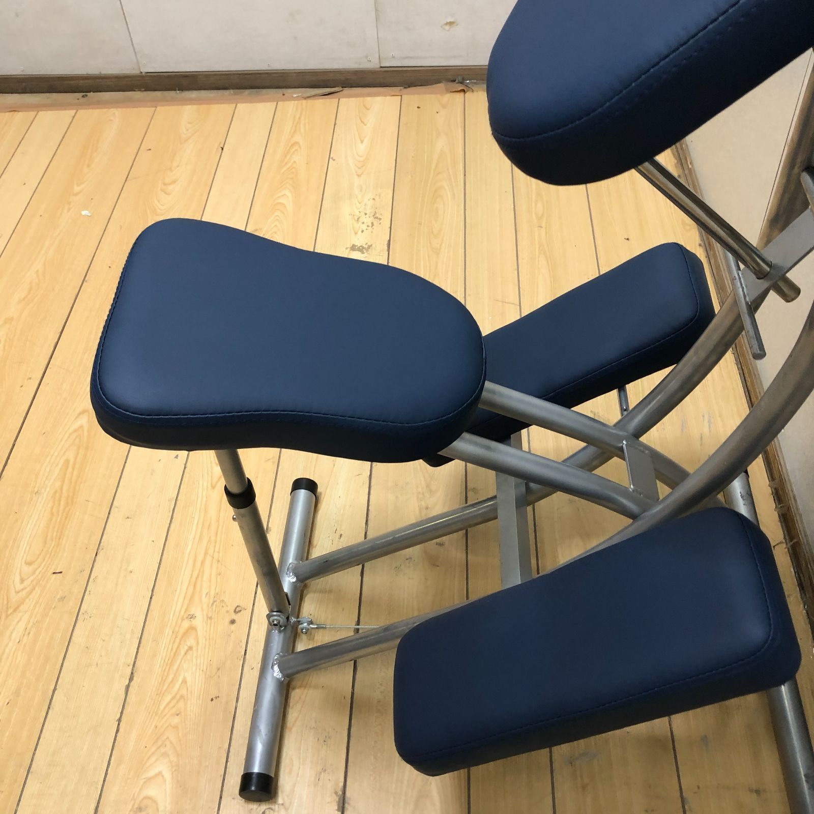 クイックマッサージチェア ダークブルー 折りたたみ [須賀川店