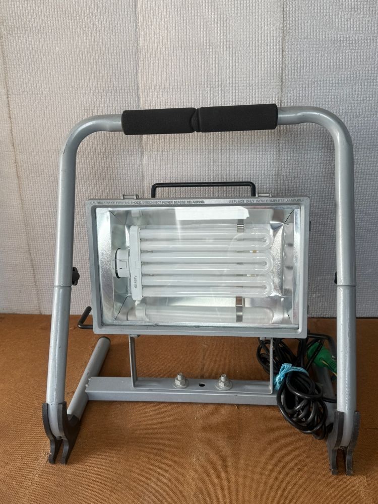 ◆◆◆お 配送不可◆◆◆投光器 日動工業株式会社 フロスター65S FLS-65S 床スタンド式 蛍光灯ライト 品