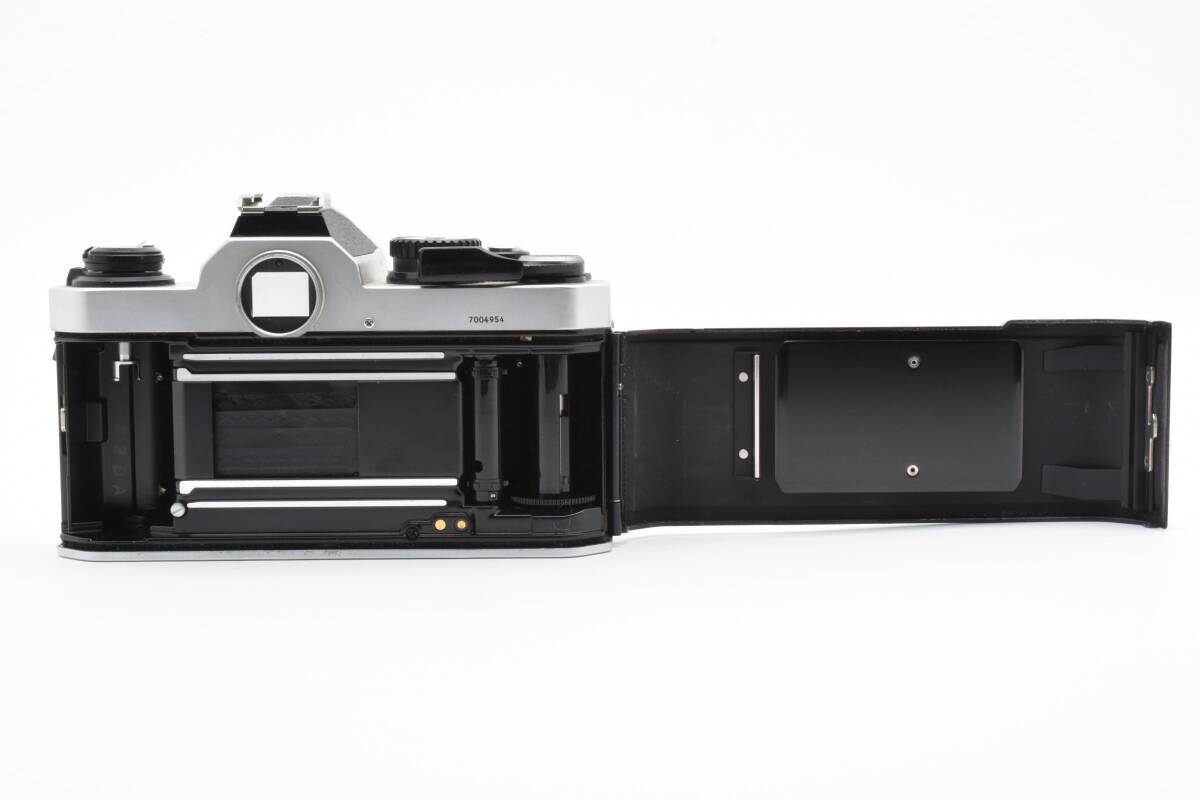 H05 家電 Nikon New FM2 シルバー ボディ(中古品)