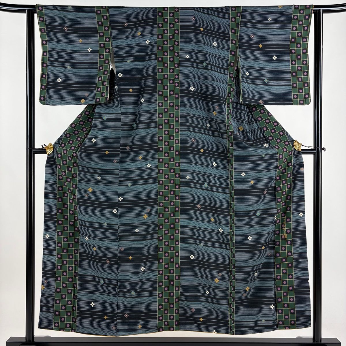 小紋 身丈152.5cm 裄丈62cm S 袷 千地泰弘 落款 市松 横縞 黒 正絹 名品