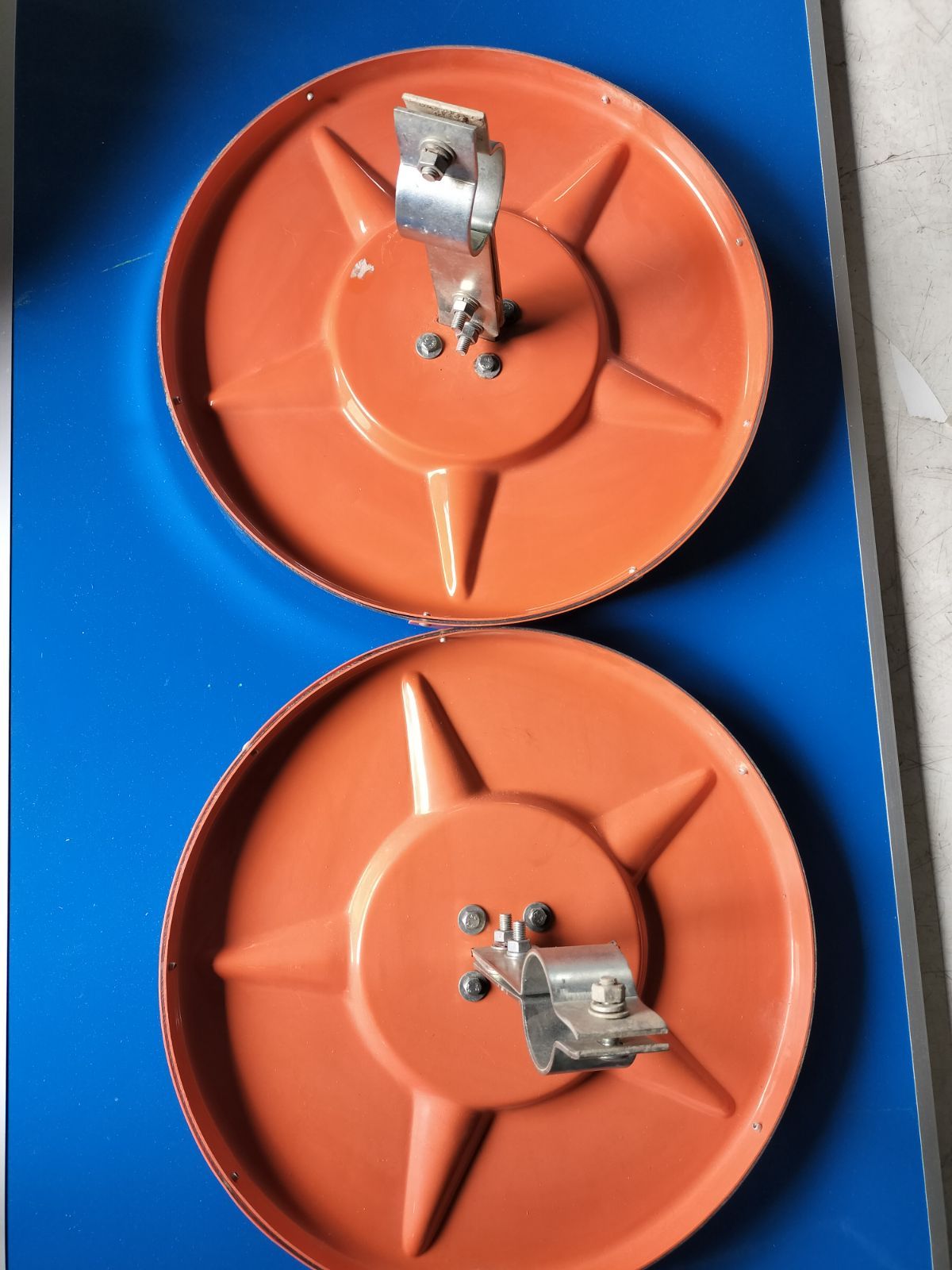 カーブミラー φ600 中古品 金具付 ポール無し - メルカリ