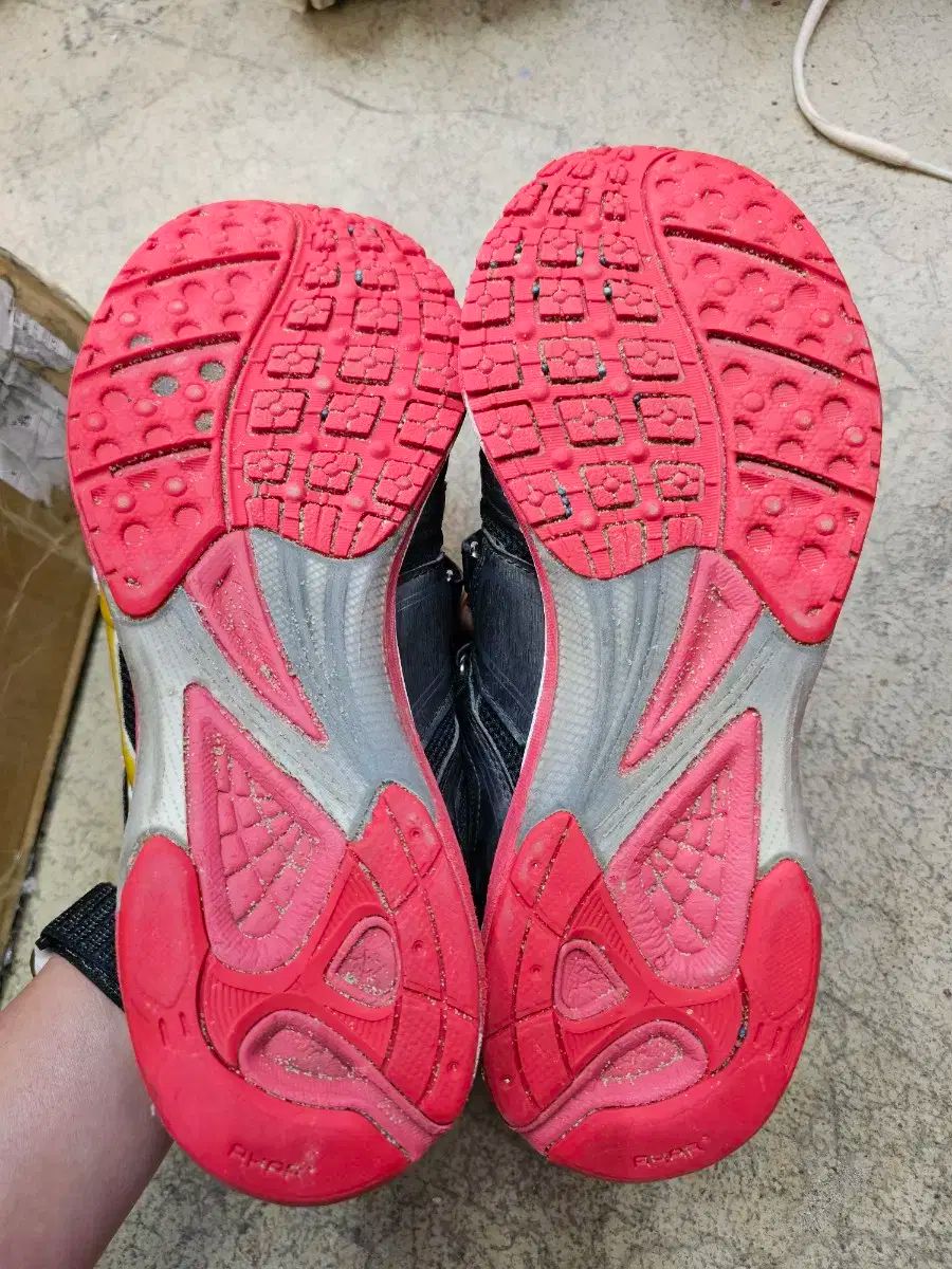 Asics アシックス