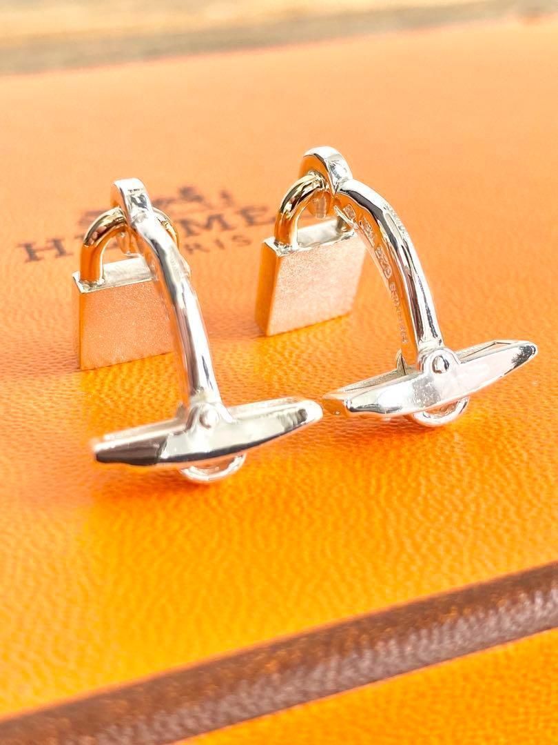 【美品・箱付】エルメス　カデナモチーフ シルバー 925　カフリンクス ボタン 美品・箱付】エルメス カデナモチーフ シルバー 925 カフリンクス