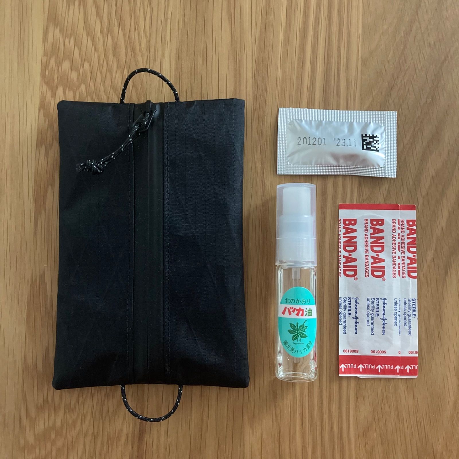 3173 クリフォード フォニックス ポケットティッシュケース 71hjxBLpxYL._UF350,350_QL50_.jpg