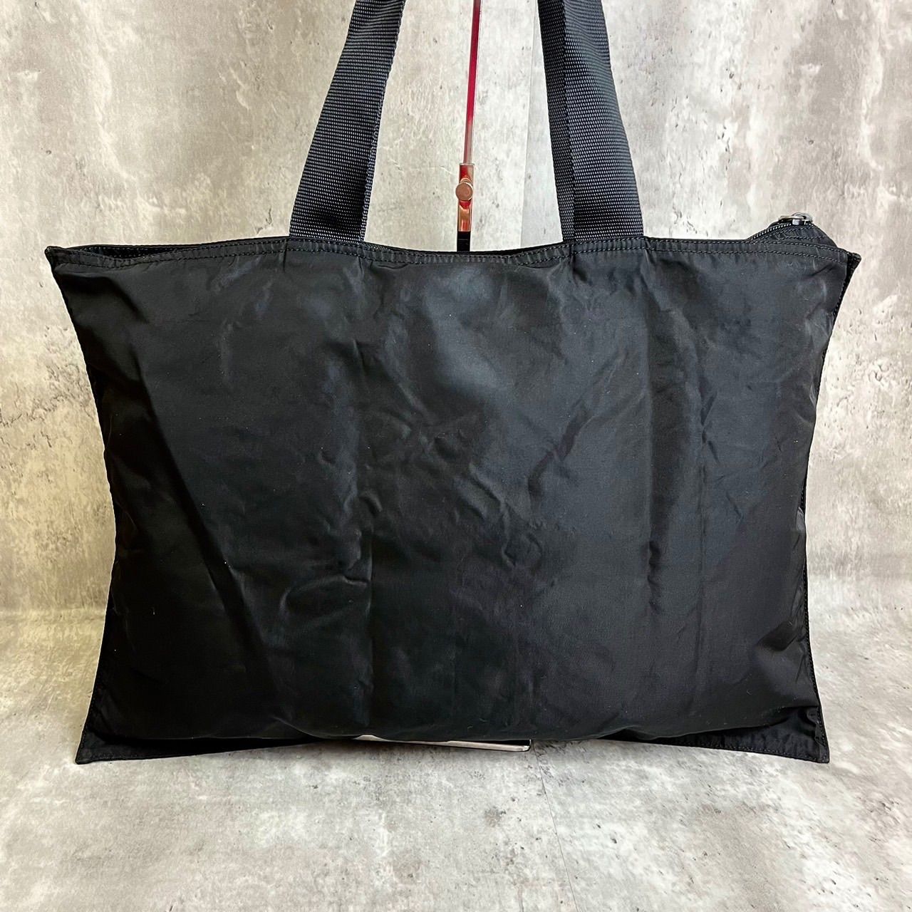 ⭐美品⭐PRADA ブラック トートバッグ　三角プレート　a4収納 PRADA プラダ トートバッグ 三角ロゴプレート ナイロン A4収納可能