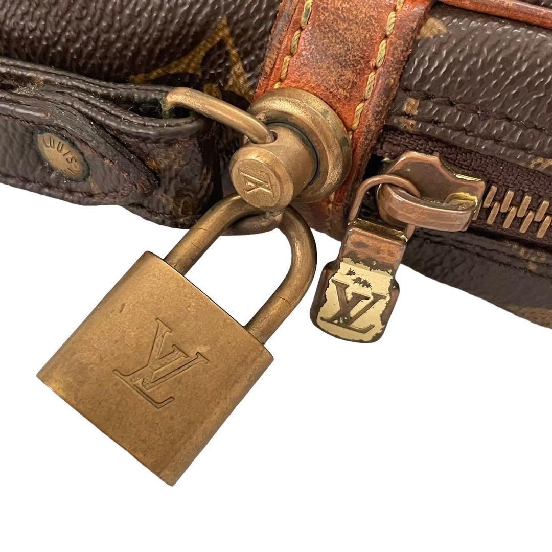 LOUIS VUITTON ルイ・ヴィトン クラッチバッグ 茶 LOUIS VUITTON ルイ・ヴィトン クラッチバッグ 茶