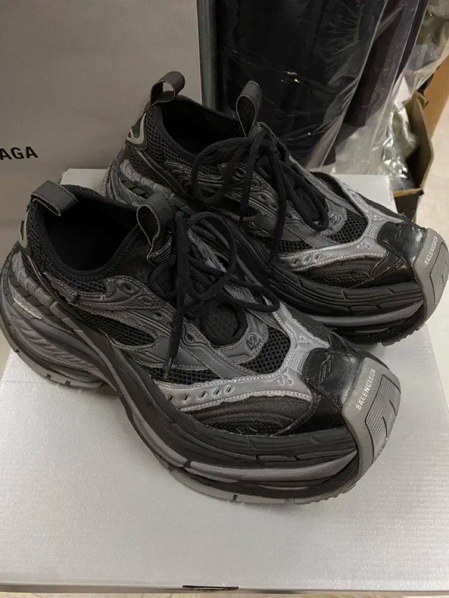 最安値，格安 BALENCIAGA(バレンシアガ) プラットフォームスニーカー 黒 42