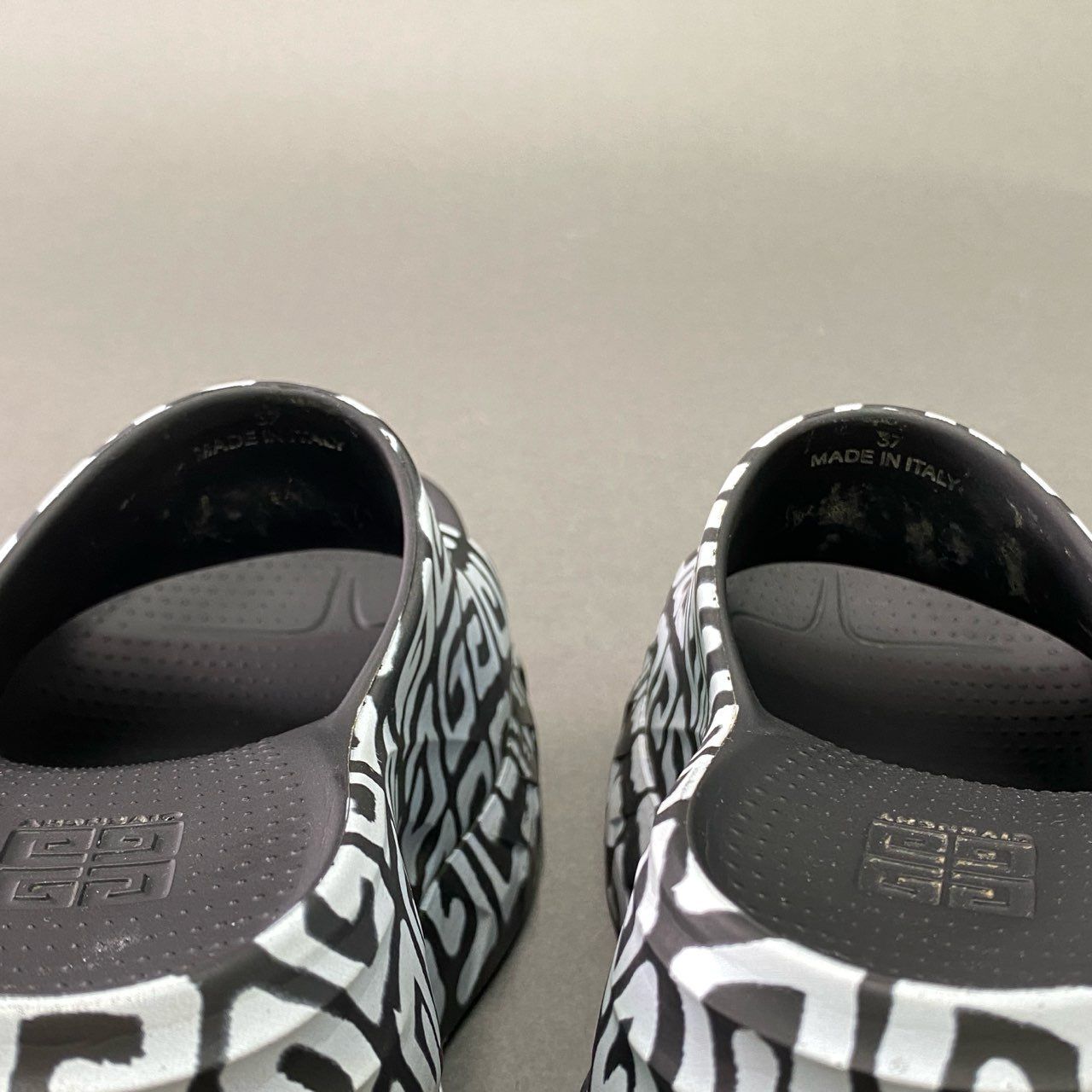 6k5 GIVENCHY ジバンシー 厚底サンダル マシュマロ 4Dプリント