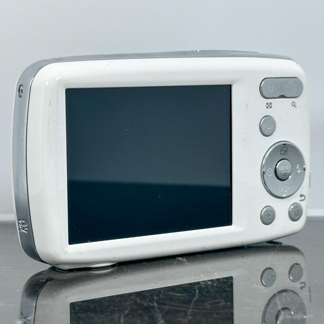Panasonic LUMIX DMC-S1 ホワイト - メルカリ