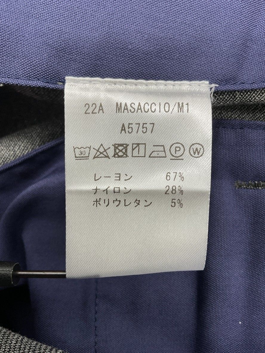 48 グレー