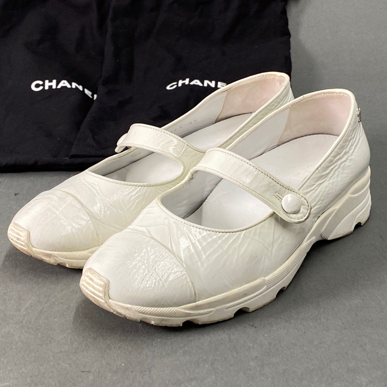 2L26 CHANEL シャネル メリージェーン ココマーク パテント