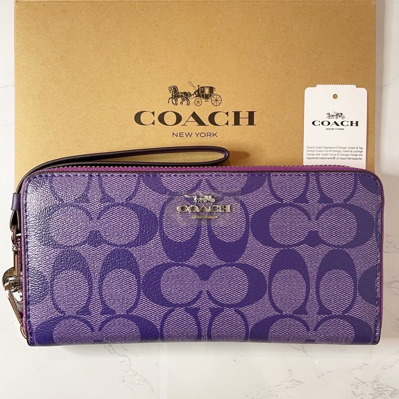 COACH ラグジュアリー シグネチャー 長財布パープル （ストラップ付き