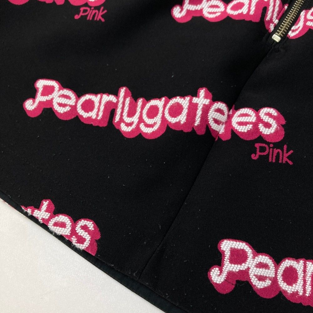サイズ：1 PEARLY GATES パーリーゲイツ  スカート ロゴ 総柄 ブラック系 [240101447009] ゴルフウェア レディース ストスト サイズ：1 PEARLY GATES パーリーゲイツ スカート ロゴ 総柄