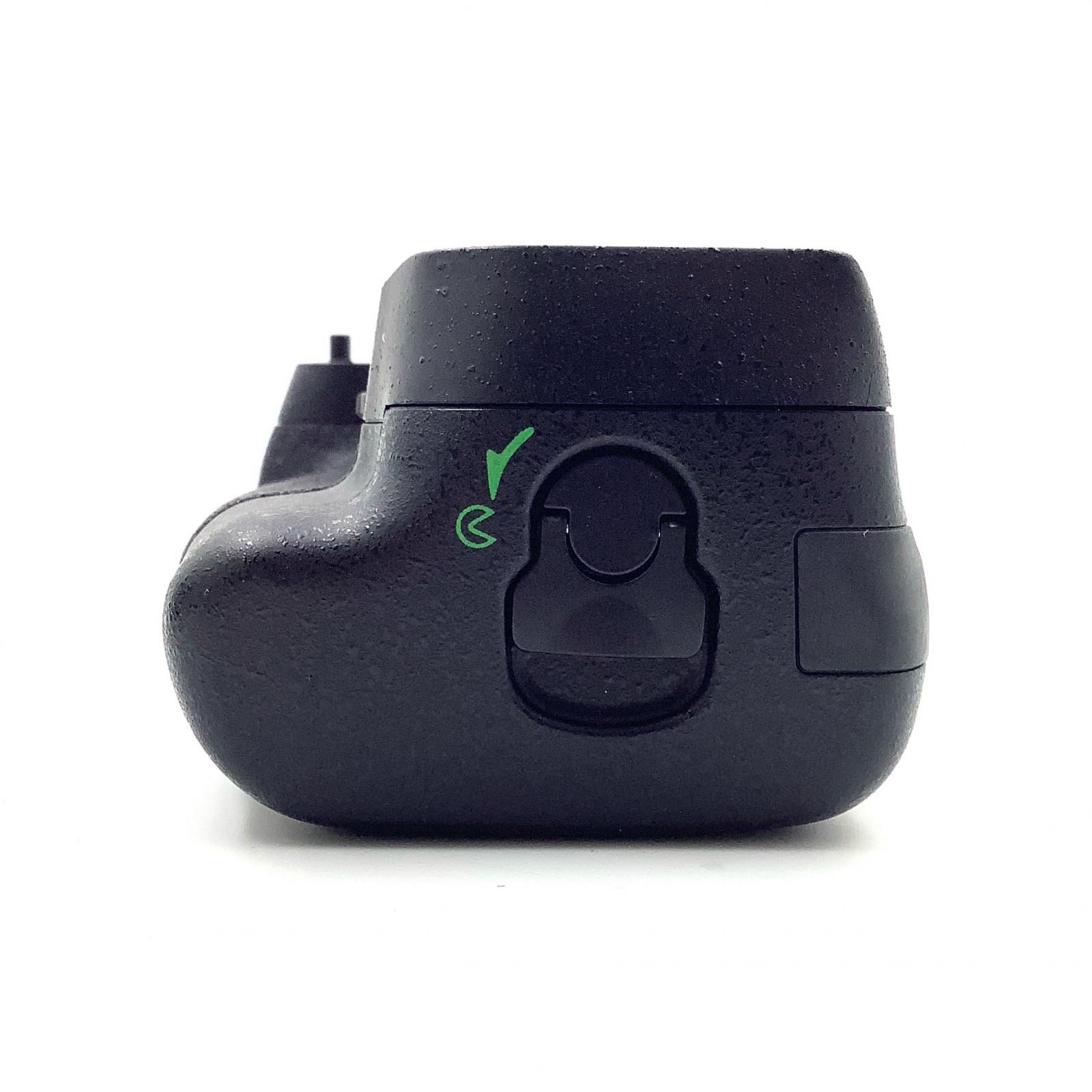  Nikon マルチパワーバッテリーパック MB-D 17 その他 カメラアクセサリー