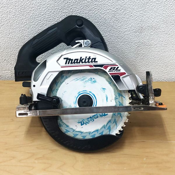 マキタ マキタ/makita 165mm 充電式マルノコ 18V HS631D 本体のみ 説明書 ケース 平行定規 おまけ替刃付き 2020年製  HS631D - メルカリ