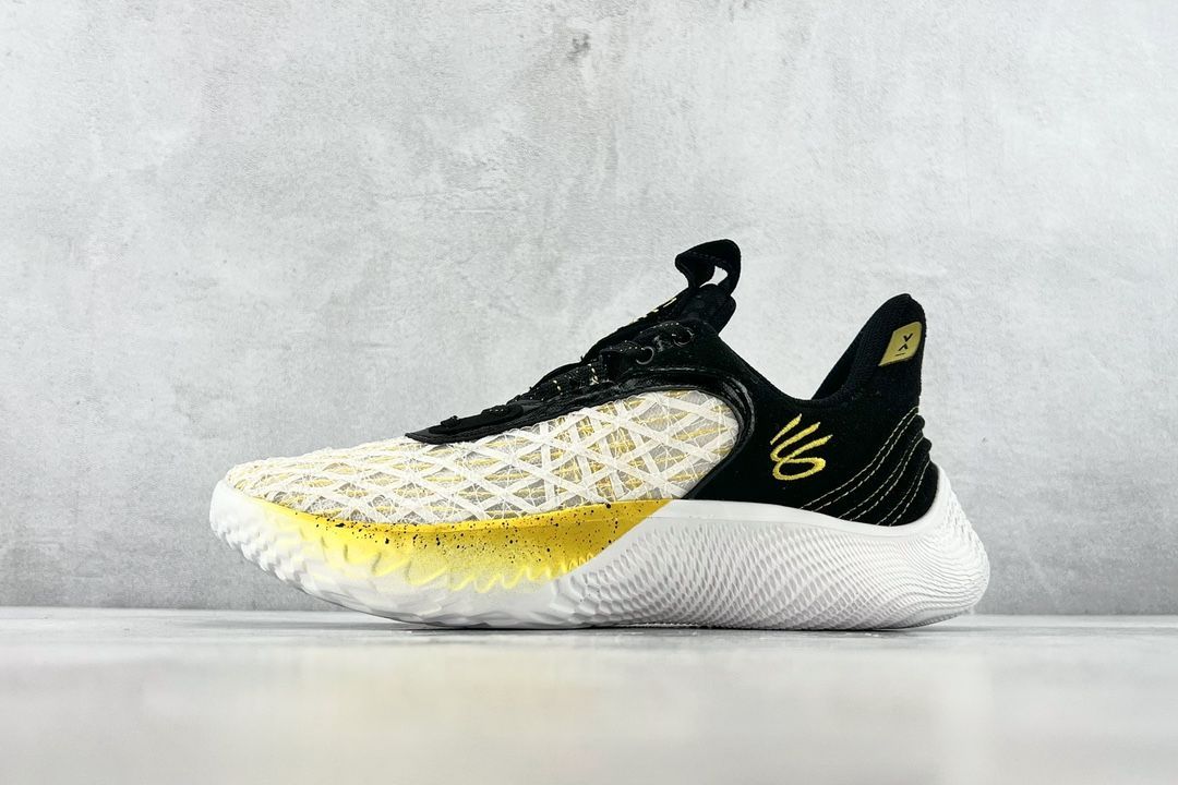 Under Armour Curry Flow 9 Close It Out - メルカリ