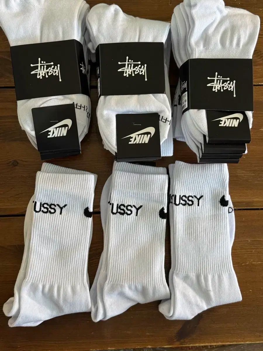 【雷市場（ポンジャン）商品韓国直送】 StussyXNIKE socks STUSSY(ステューシー) x NIKE(ナイキ) ソックス 正規品