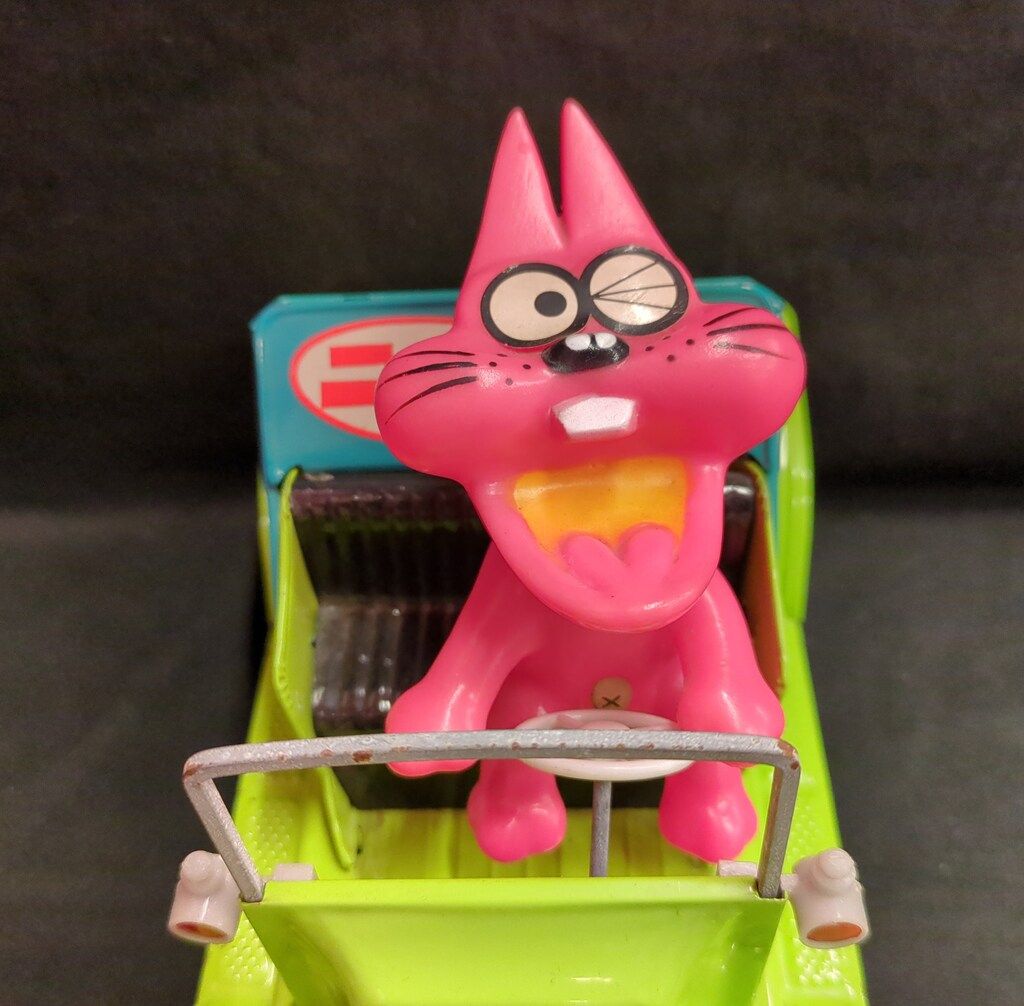 ニャロメ自動車 230