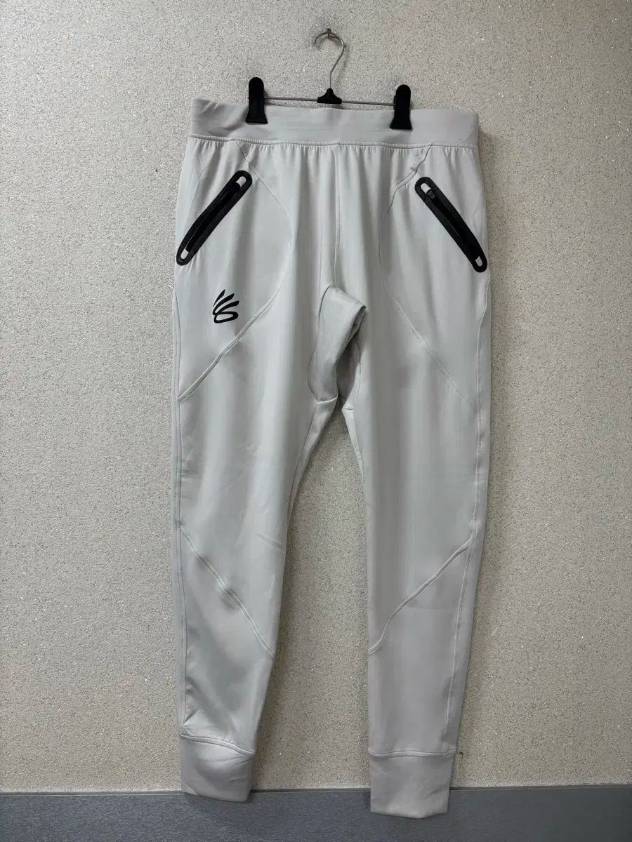 UNDER ARMOUR アンダーアーマー カリー 機能性 ジョガーパンツ