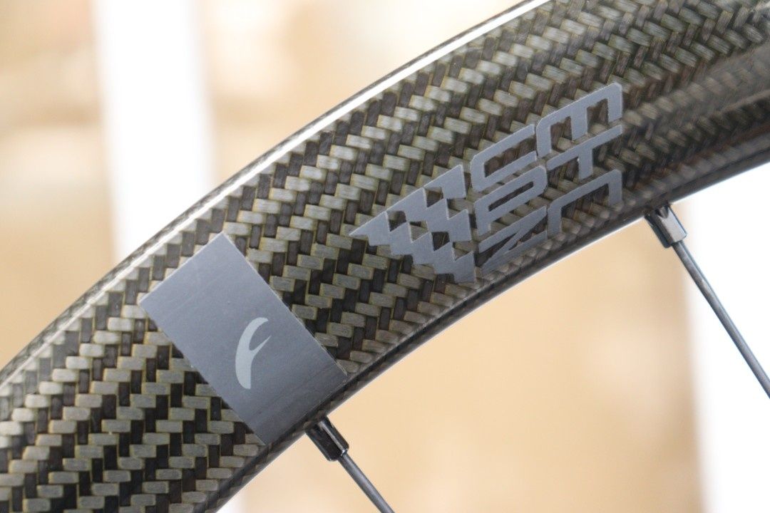 フルクラム FULCRUM スピード SPEED 40 CMPTZN DB カーボン