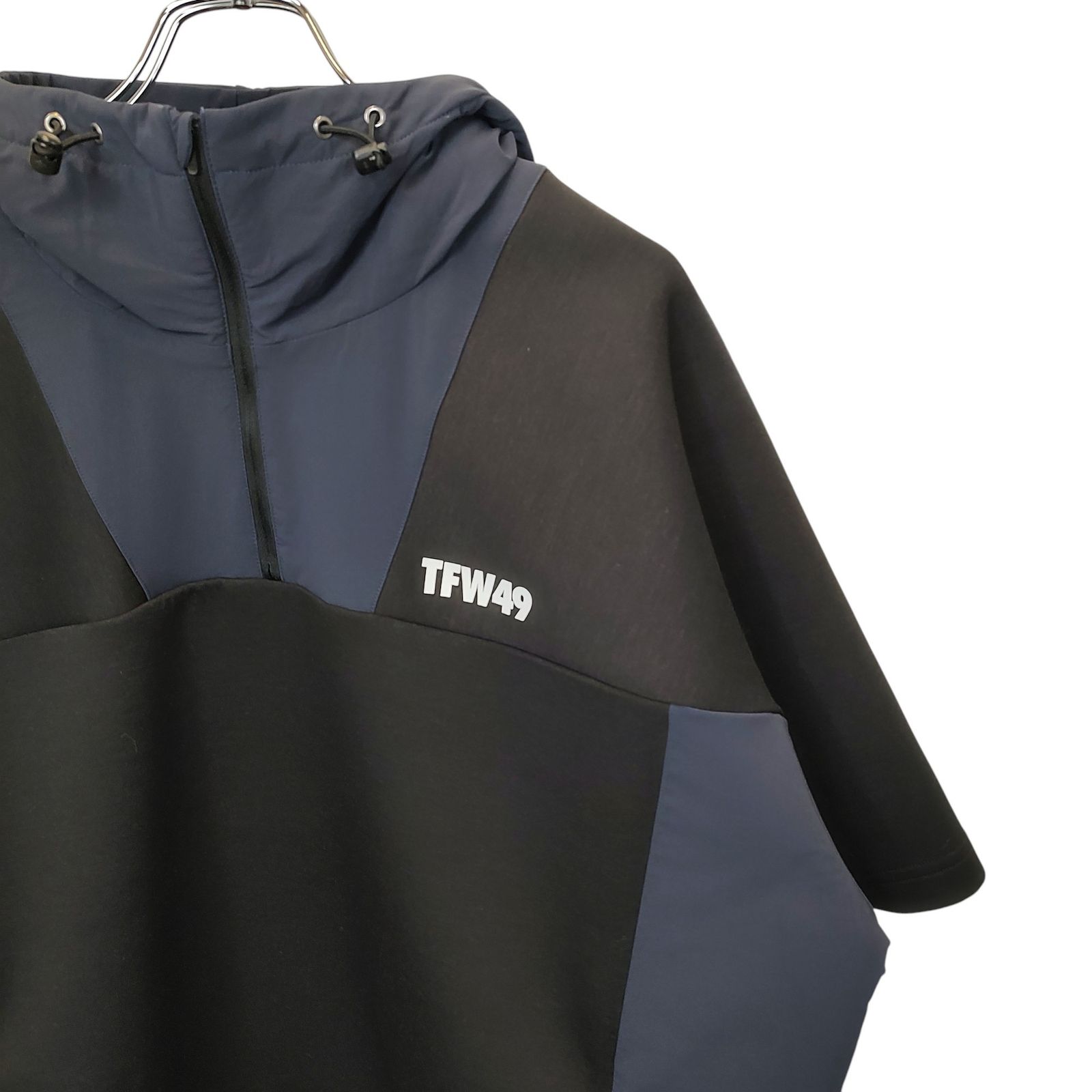 新品未使用　TFW49 ハーフジップ　フーディー　パーカー　サイズS TFW49 - COMBINATION HOODIE / ハーフジップ プルオーバーフーディー