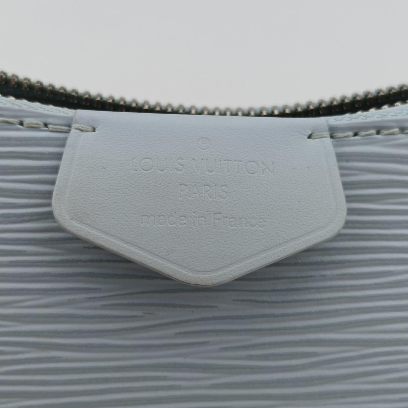 VuittonイージーポーチブルーエピM80480ICチップ