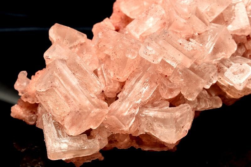 １点物 カリフォルニア産 ピンクハーライト岩塩 77x45x28mm 原石 パワーストーン 天然石 _CG6650 宅急便