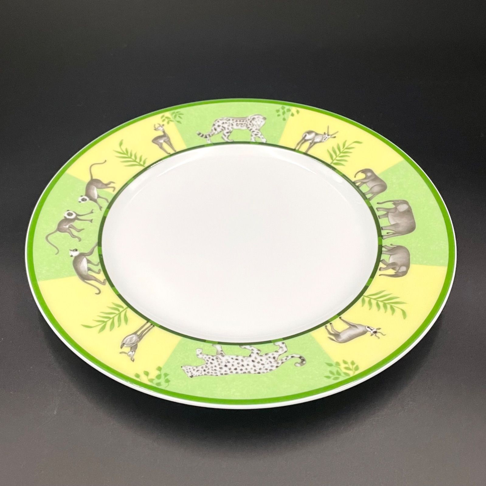 廃盤 ◇ エルメス ◇ HERMES アフリカ 22.5cm プレート 皿 ペア - メルカリ