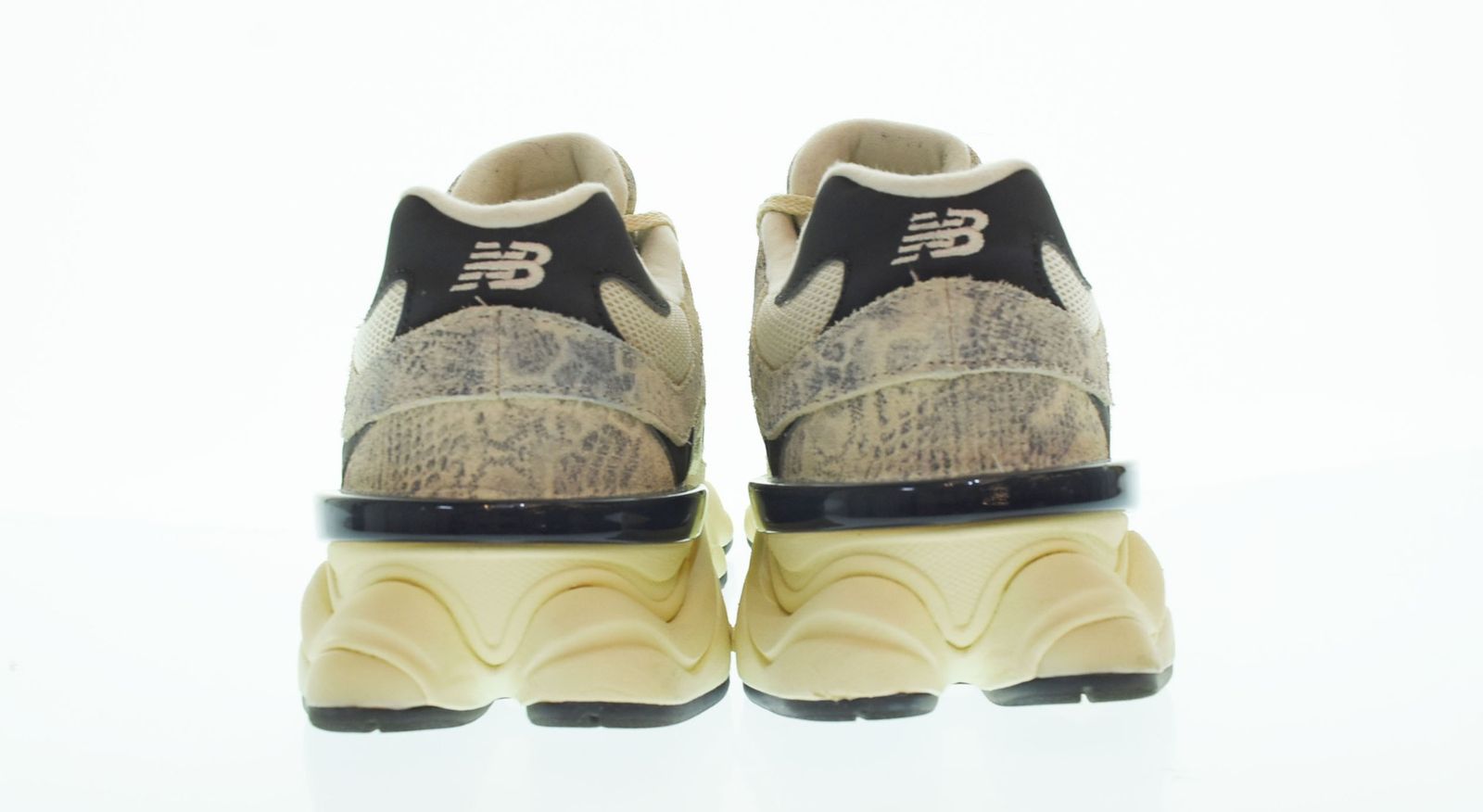 ニューバランス　U9060SNA 2025年 2/15 発売】New Balance U9060 SNA “Year of the Snake