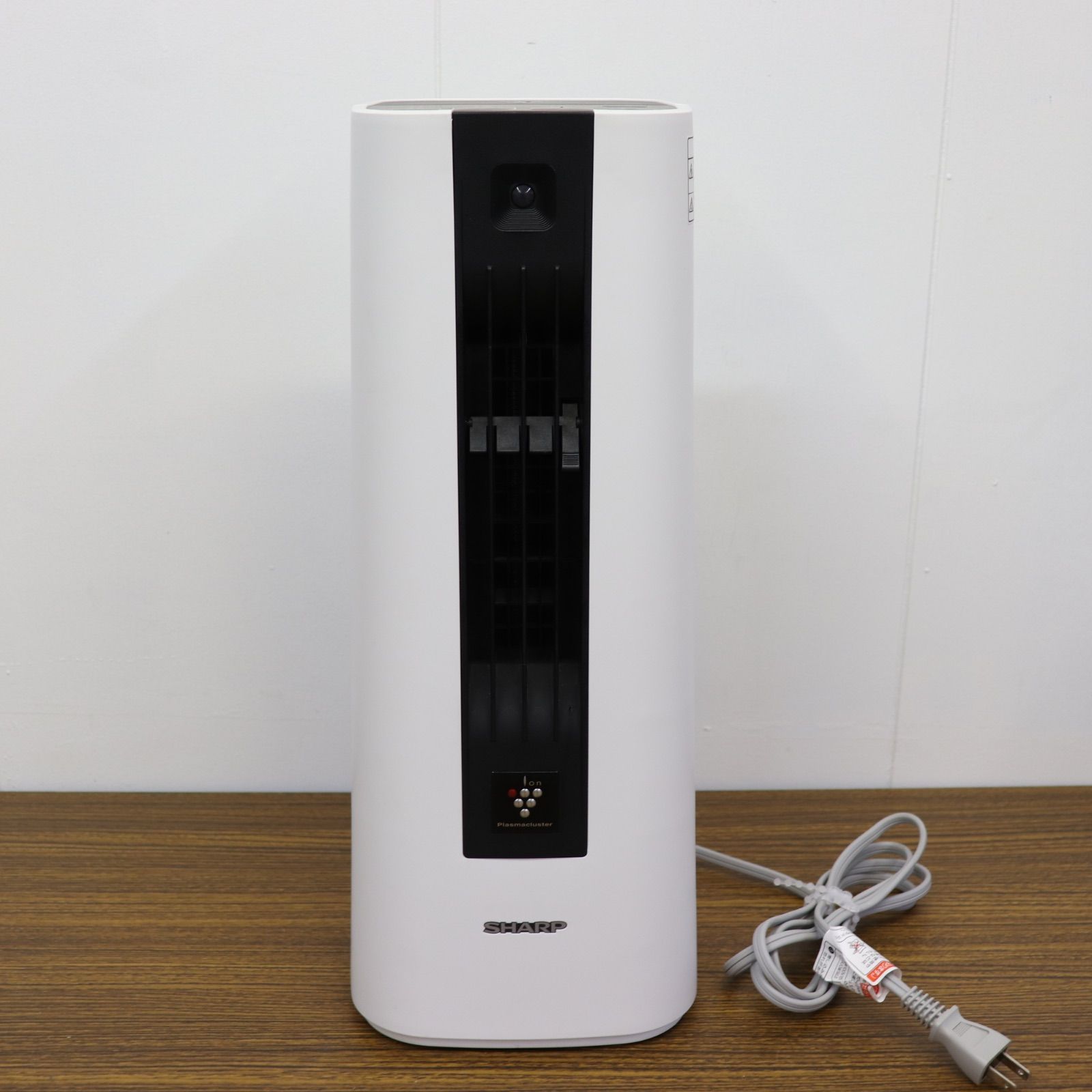 セラミックファンヒーター　SHARP プラズマクラスター電気暖房機：シャープ