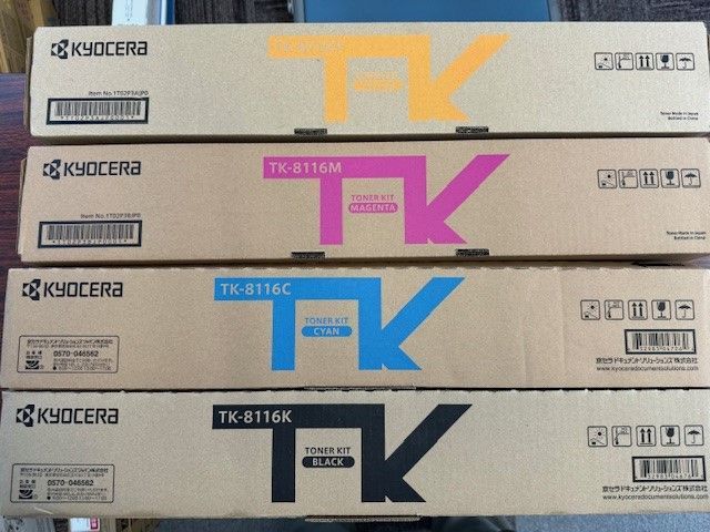KYOCERA 純正トナー TK-8116 マゼンタとブラック 京セラ純正トナー