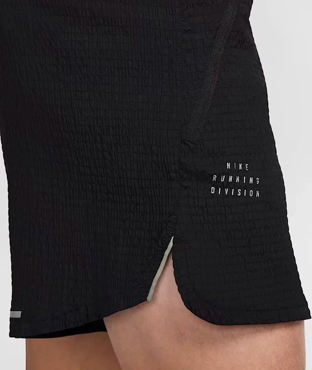 M Nike